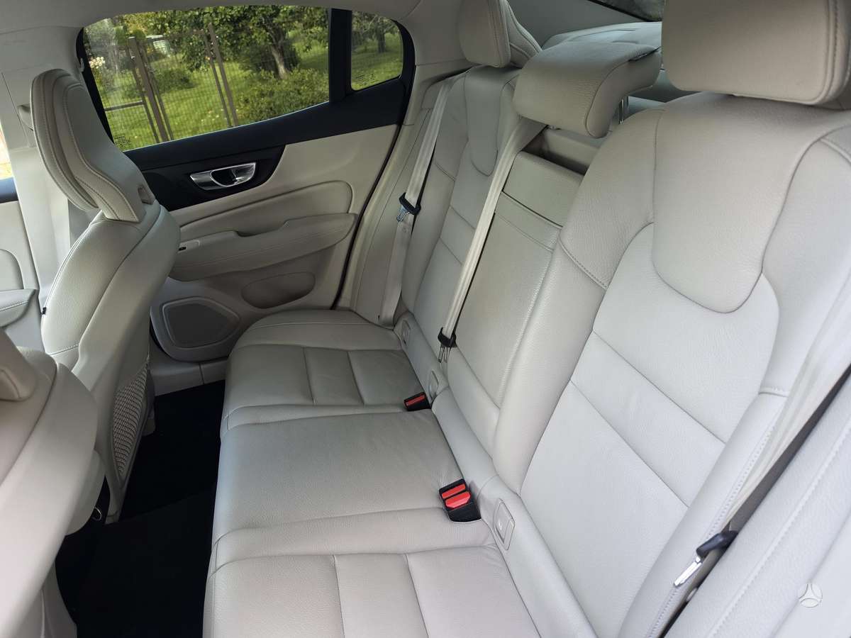 Volvo S60, 2.0 l., Седан