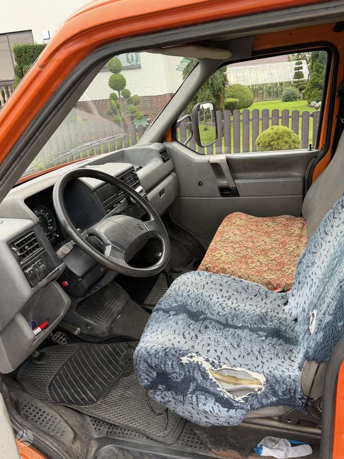 Volkswagen Transporter - 10