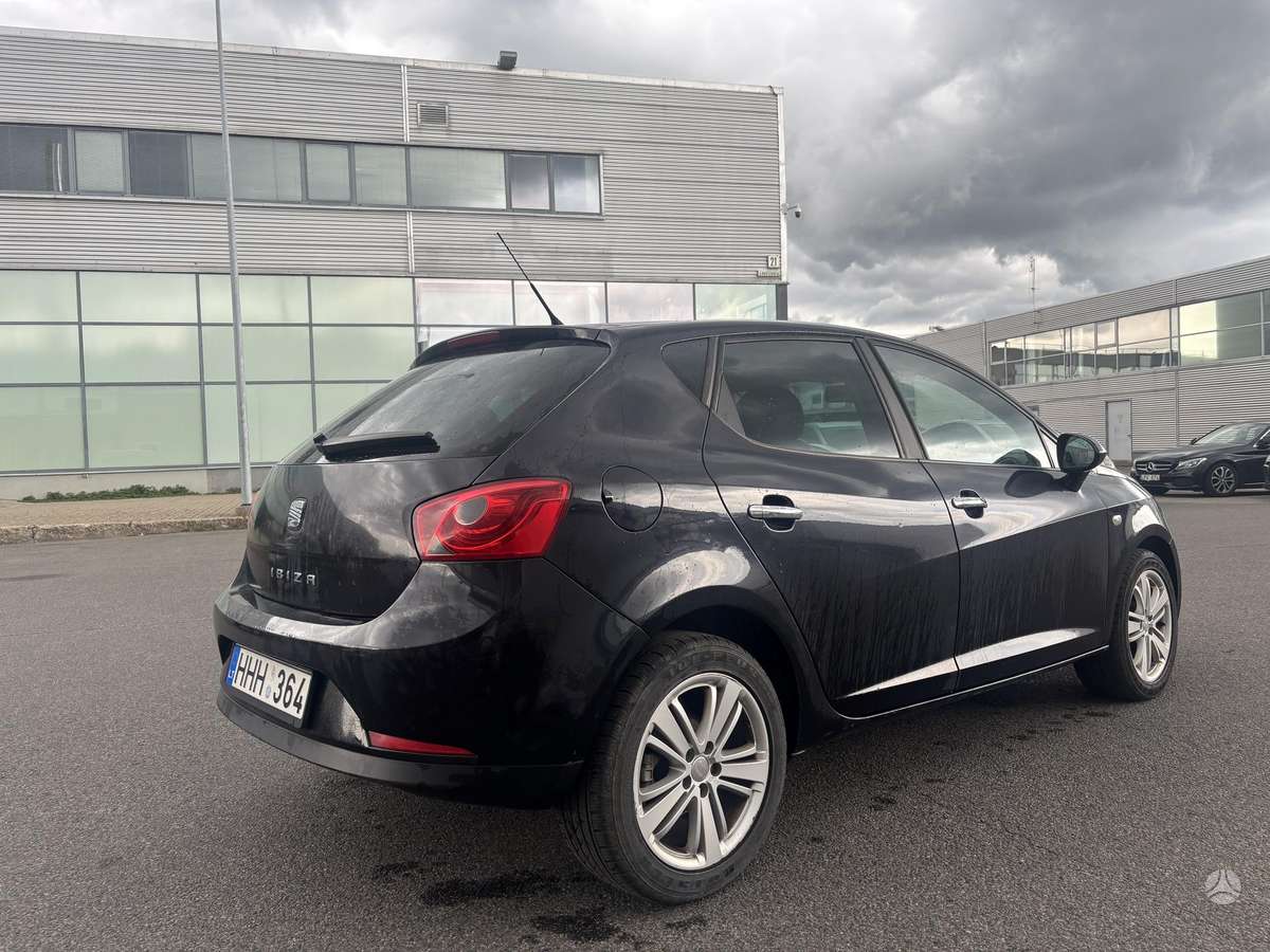 SEAT Ibiza - 4