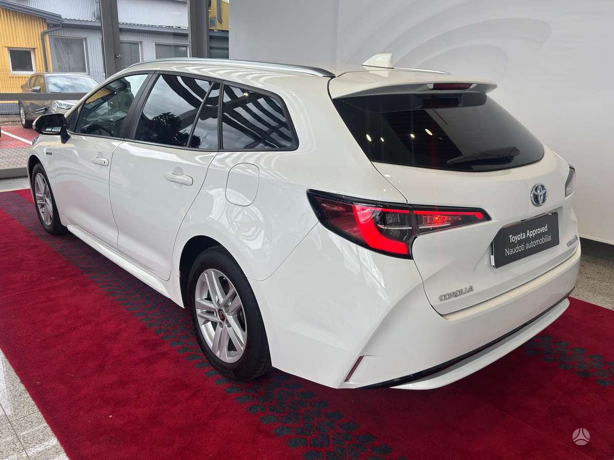 Toyota Corolla - 4