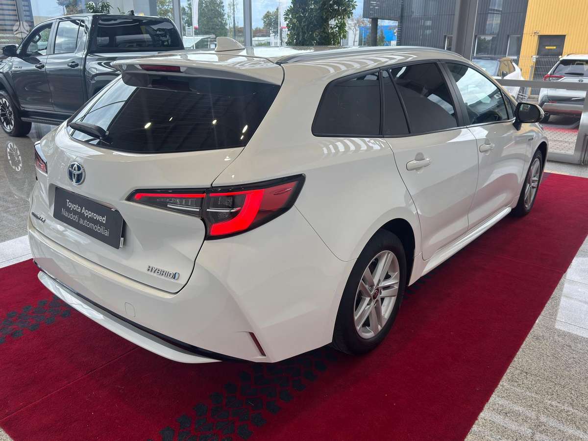 Toyota Corolla - 5