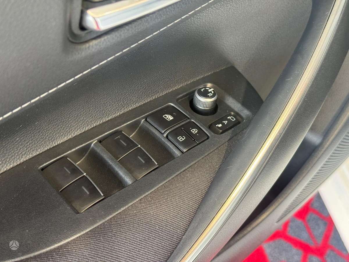 Toyota Corolla - 8