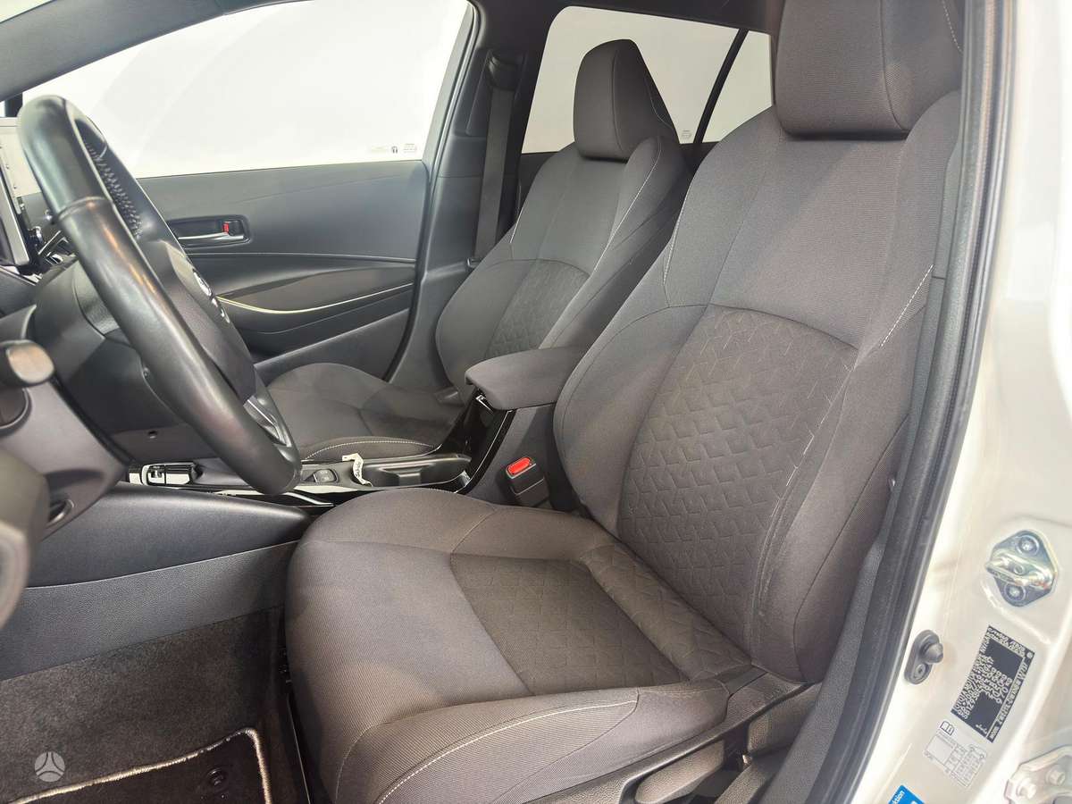 Toyota Corolla - 10