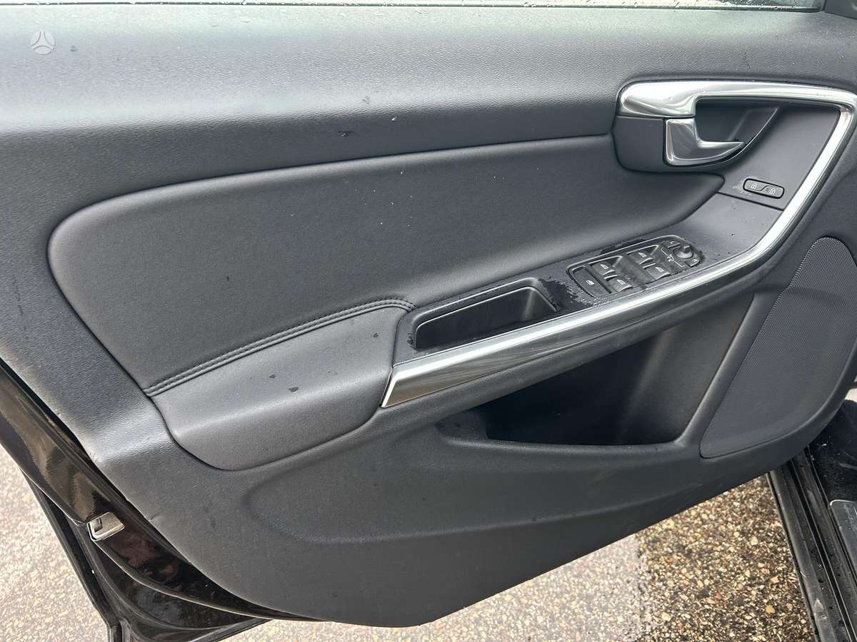 Volvo S60, 2.0 l., Седан