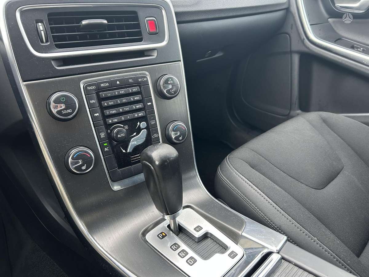 Volvo S60, 2.0 l., Седан