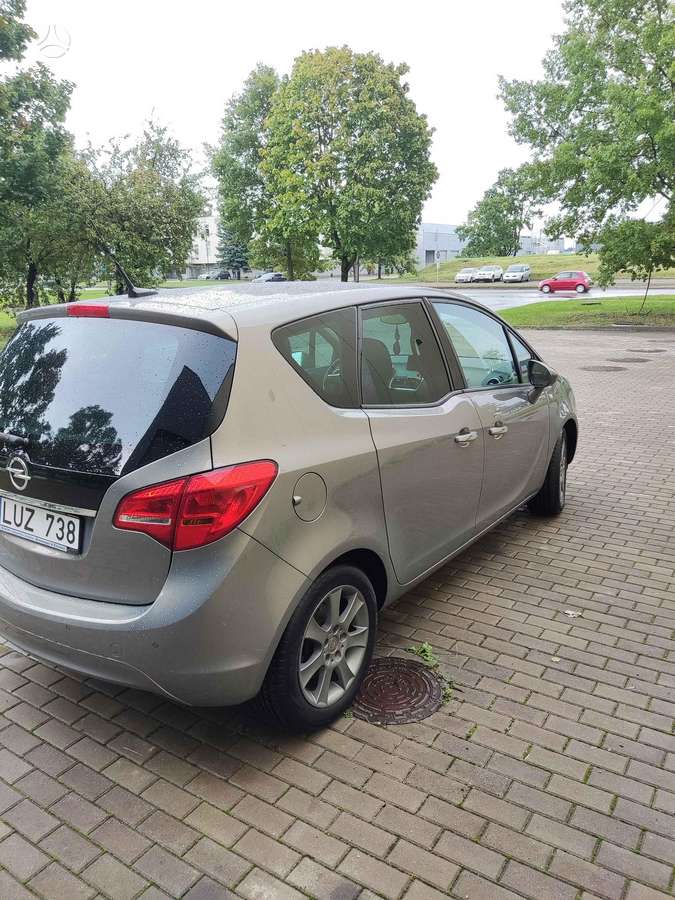 Opel Meriva, 1.4 l., Минивэн