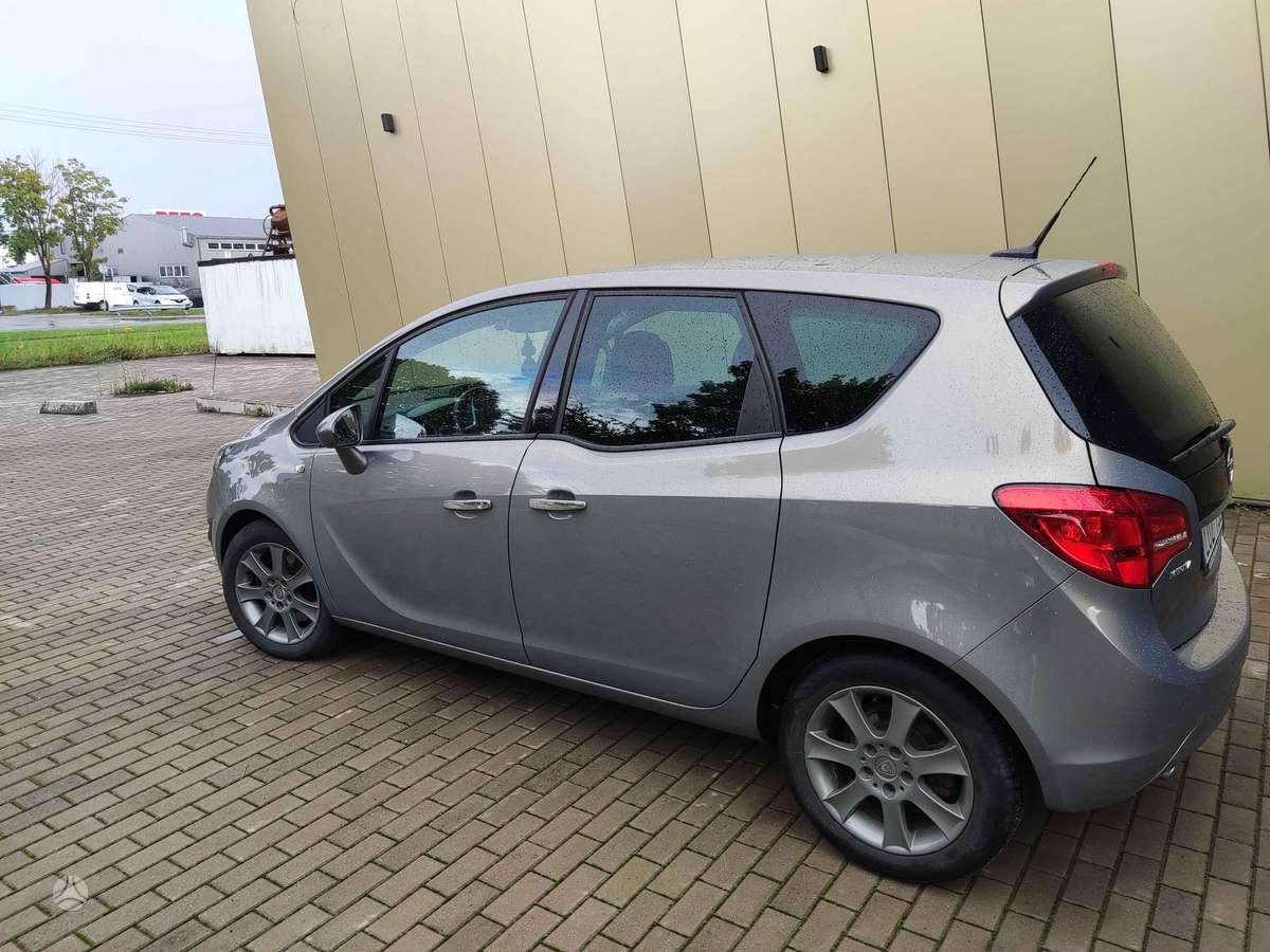 Opel Meriva, 1.4 l., Минивэн