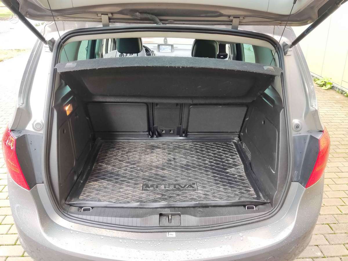 Opel Meriva, 1.4 l., Минивэн