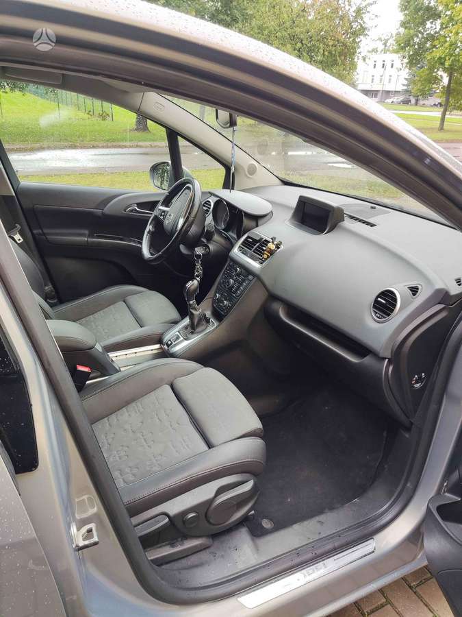Opel Meriva, 1.4 l., Минивэн