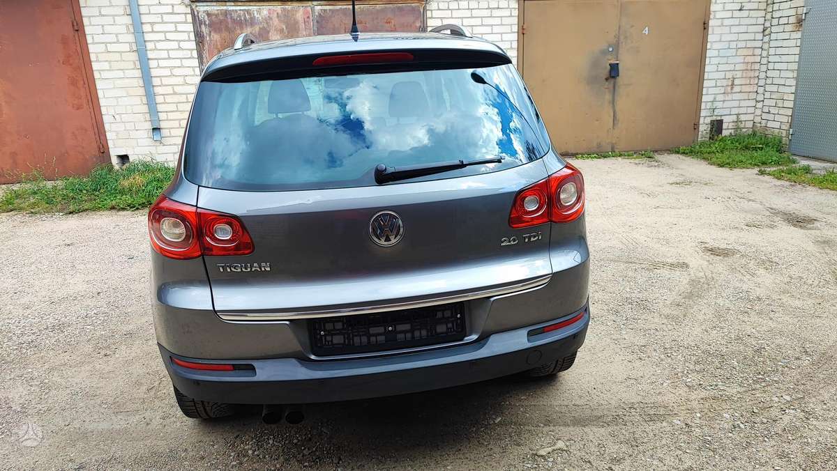 Volkswagen Tiguan - 3