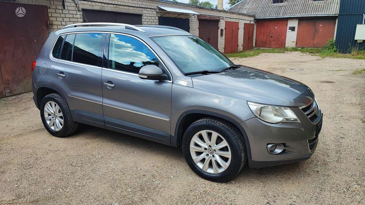 Volkswagen Tiguan - 5