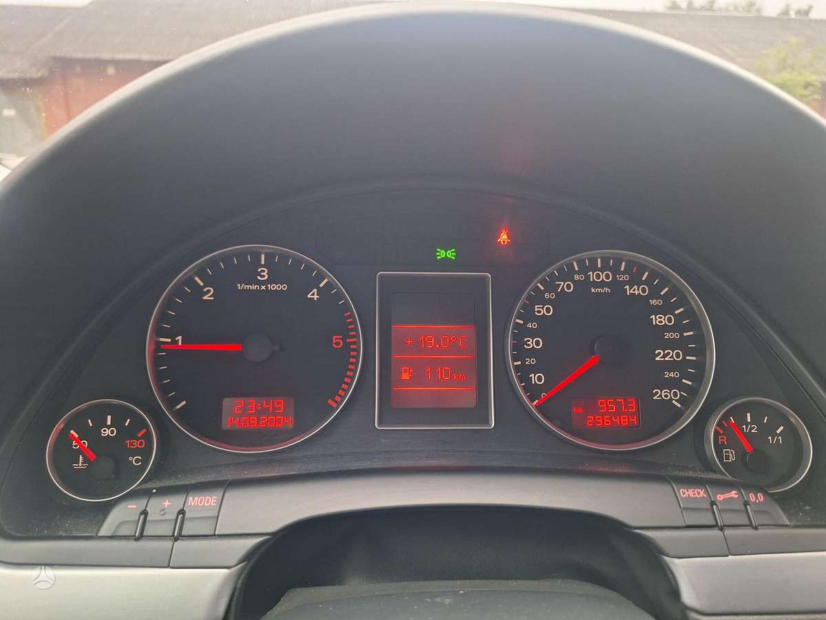 Audi A4, 2.0 l., Универсал