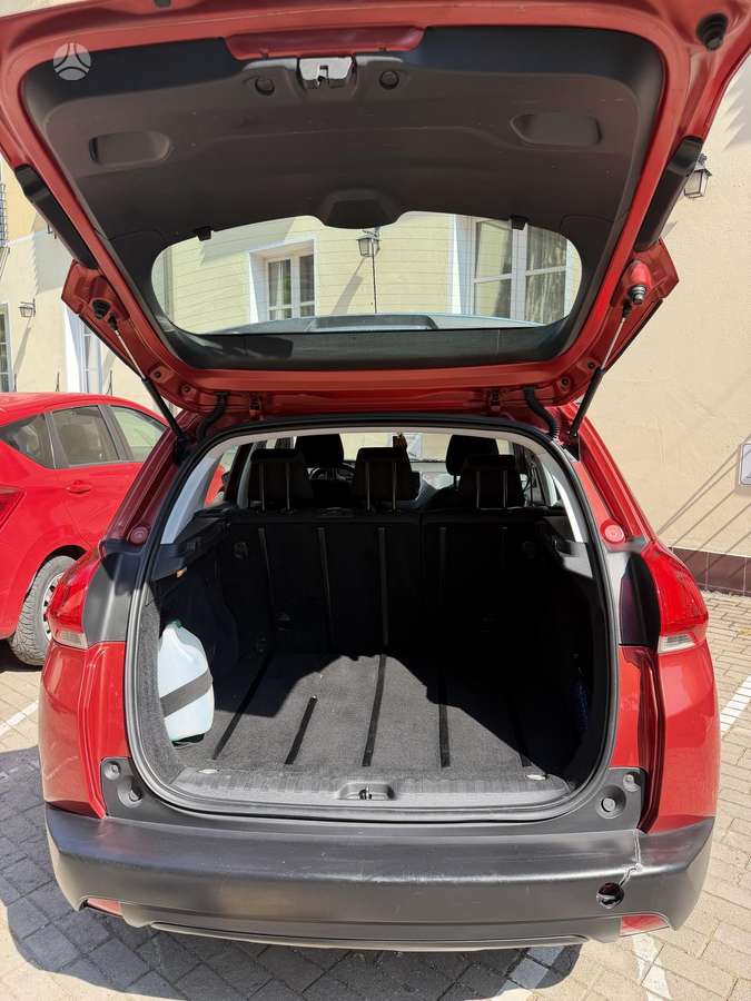 Peugeot 2008 - 5