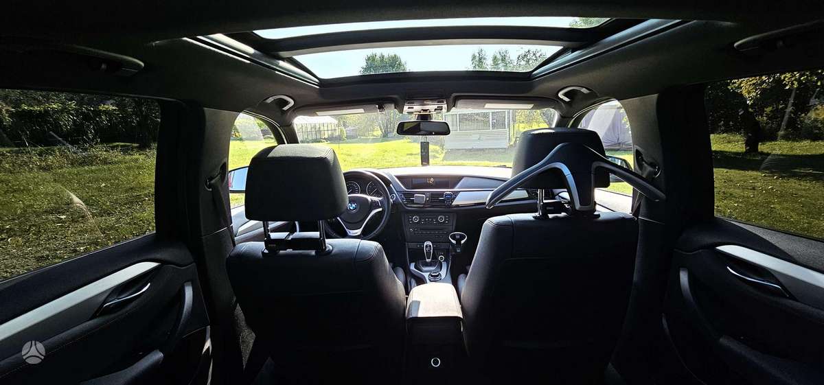 BMW X1, 2.0 l., hatchback
