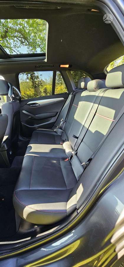 BMW X1, 2.0 l., hatchback