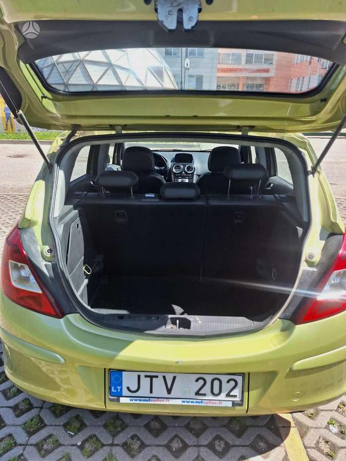 Opel Corsa, hatchback