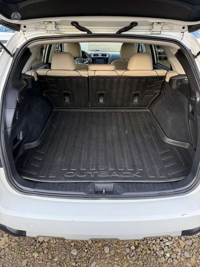 Subaru Outback, 2.5 l., off-road / crossover