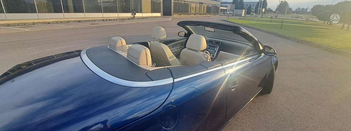 Volkswagen Eos, 1.6 l., convertible