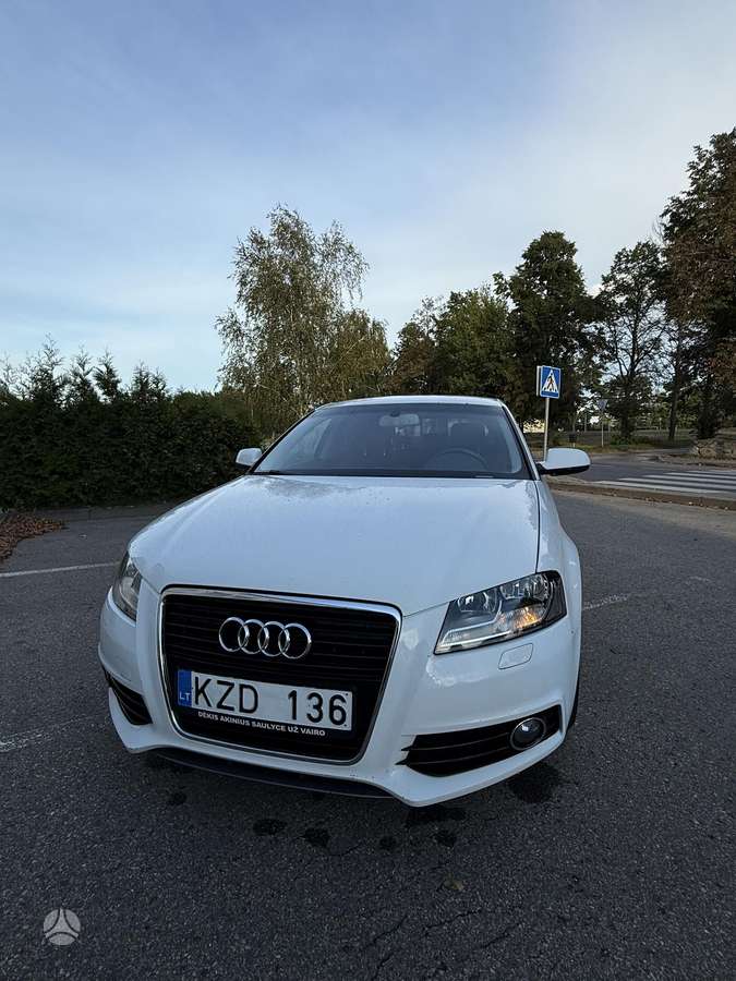 Audi A3, 1.6 l., Хэтчбек