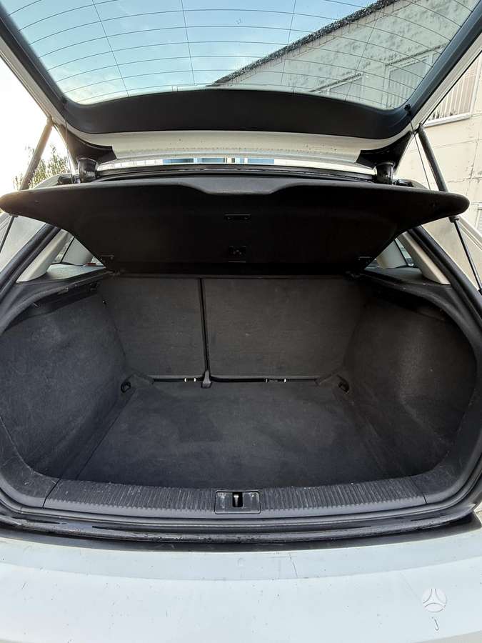Audi A3, 1.6 l., Хэтчбек