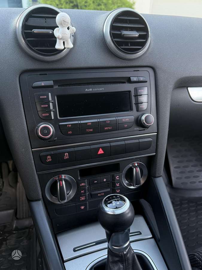 Audi A3, 1.6 l., Хэтчбек