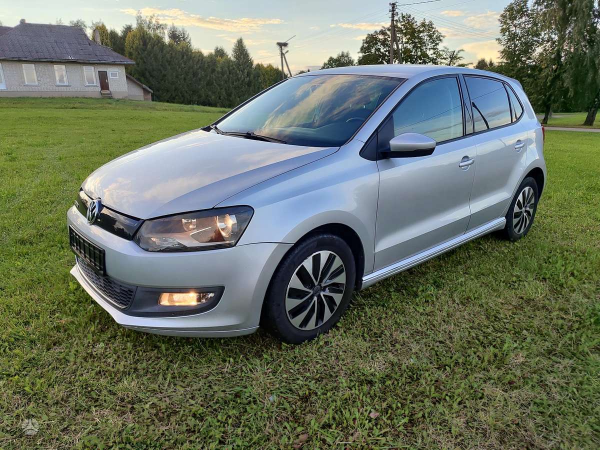 Volkswagen Polo - 1