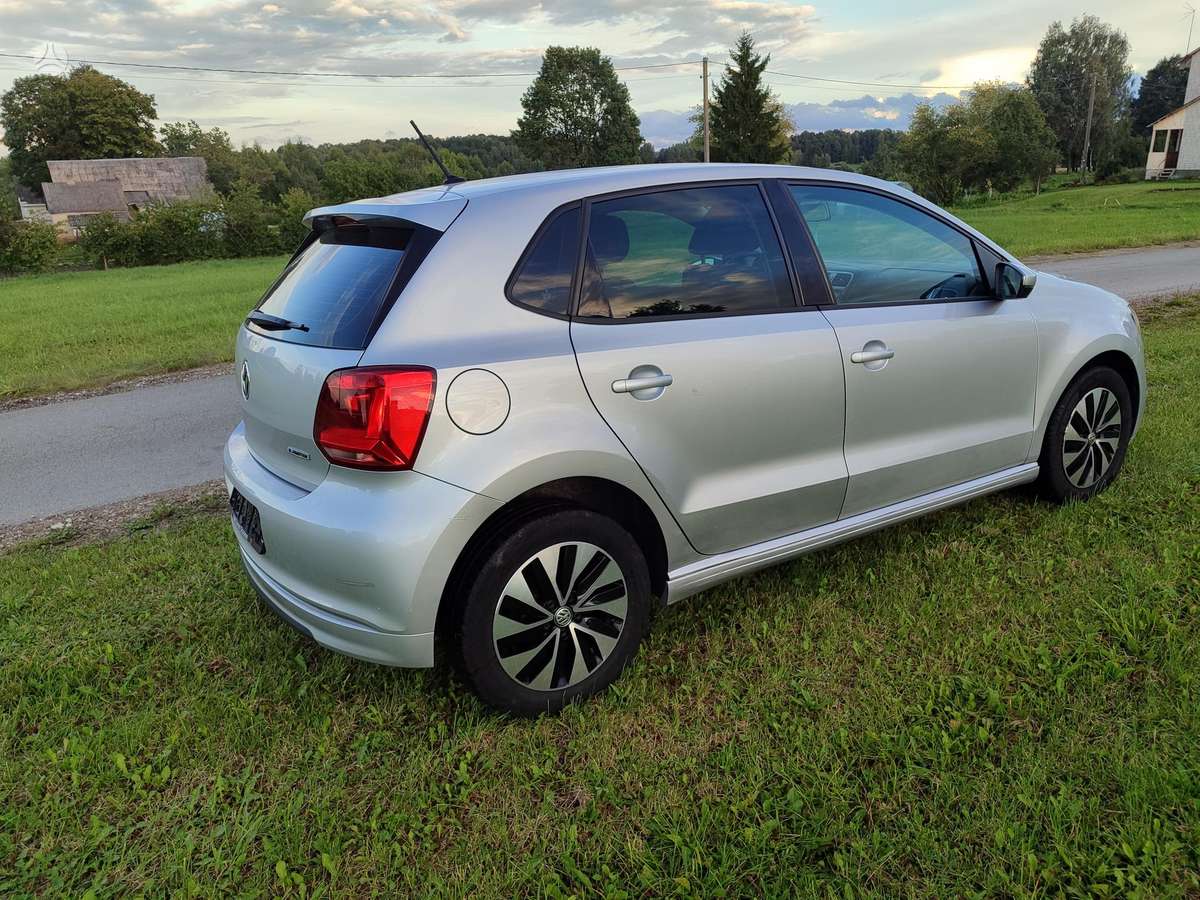 Volkswagen Polo - 5