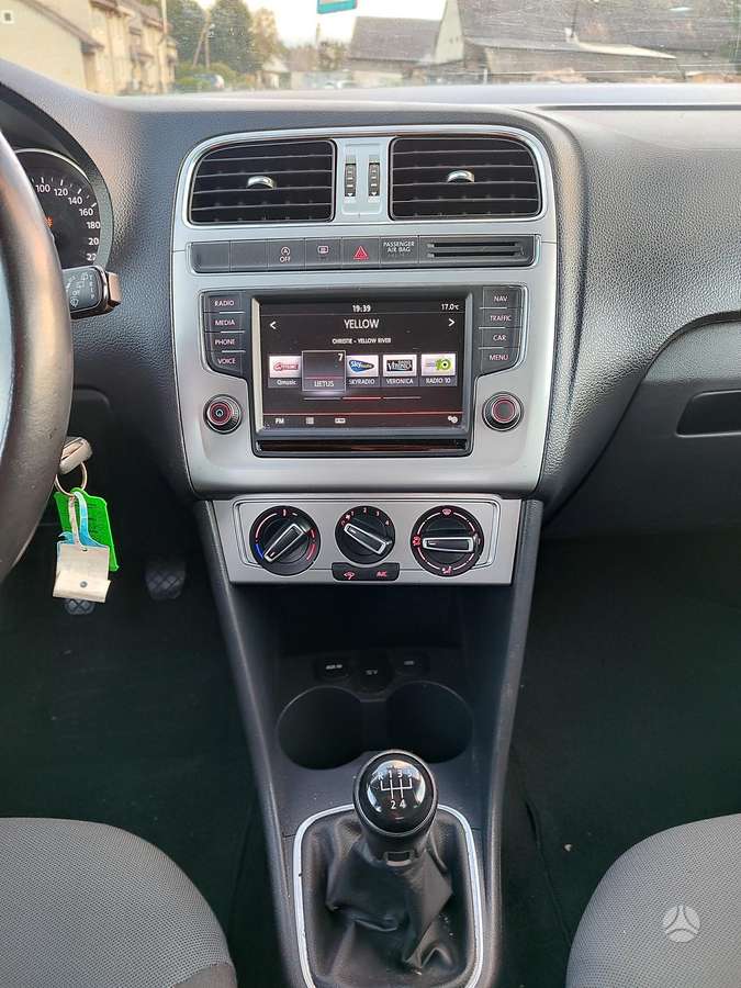 Volkswagen Polo - 10