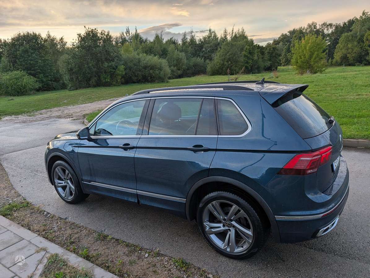 Volkswagen Tiguan - 4