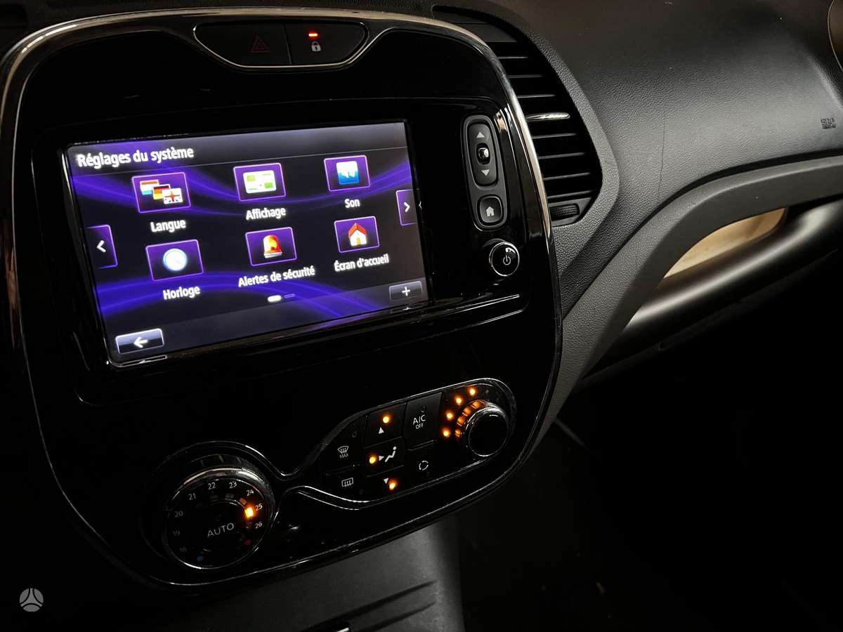 Renault Captur, 1.5 l., Внедорожник / Кроссовер