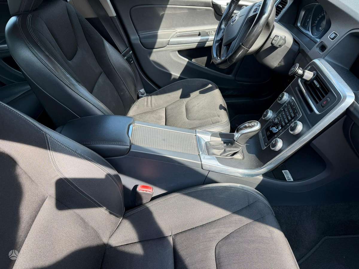 Volvo S60 - 12