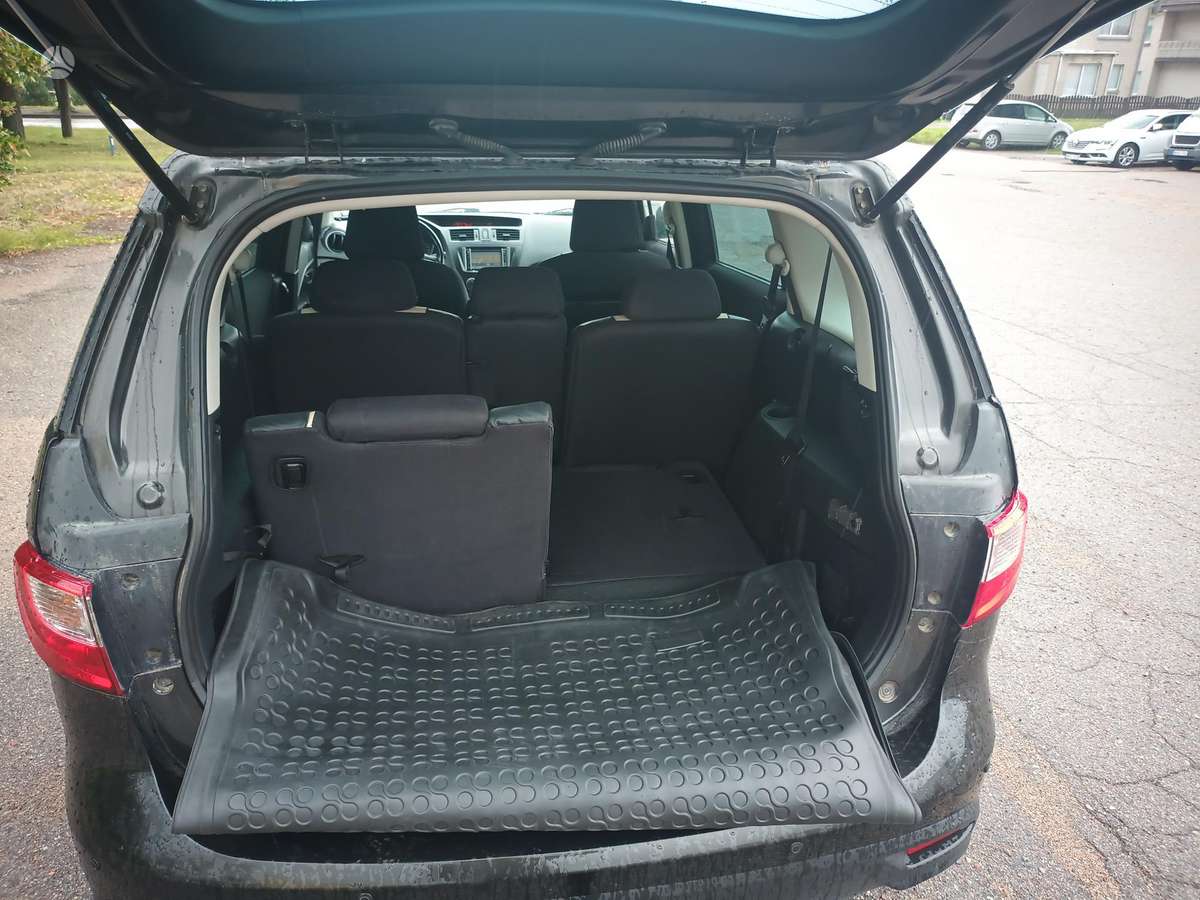 Mazda 5, 1.6 l., wagon