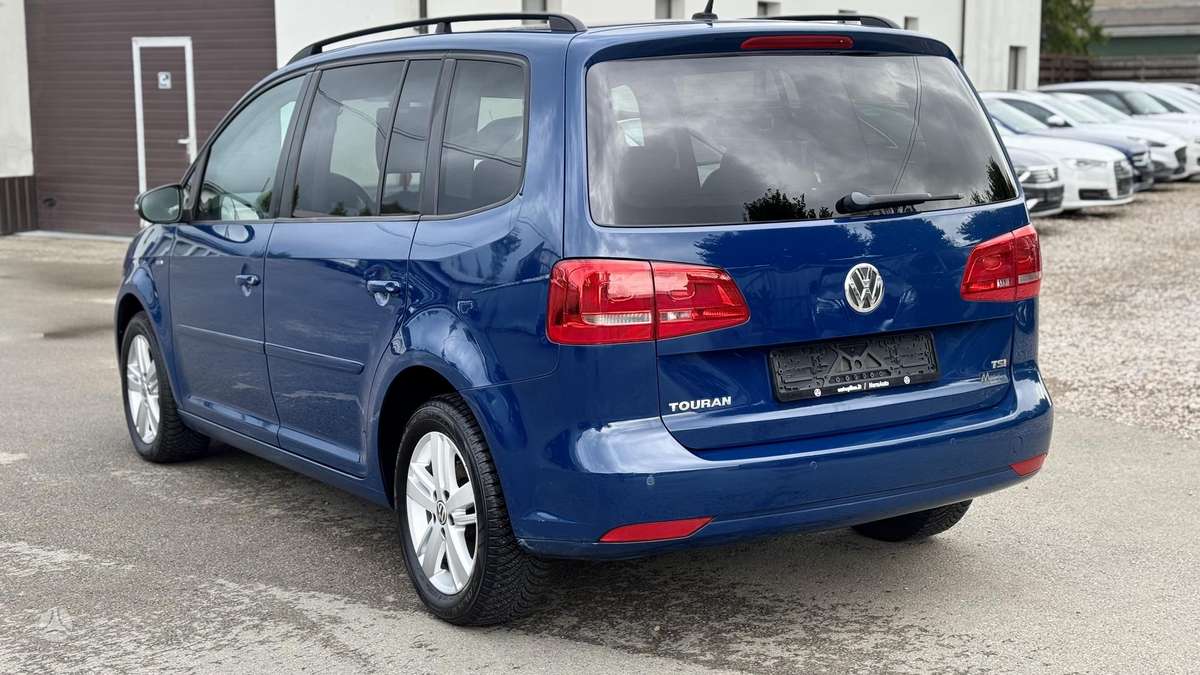 Volkswagen Touran - 5