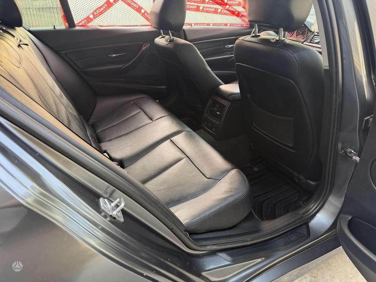 BMW 328, 2.0 l., Седан