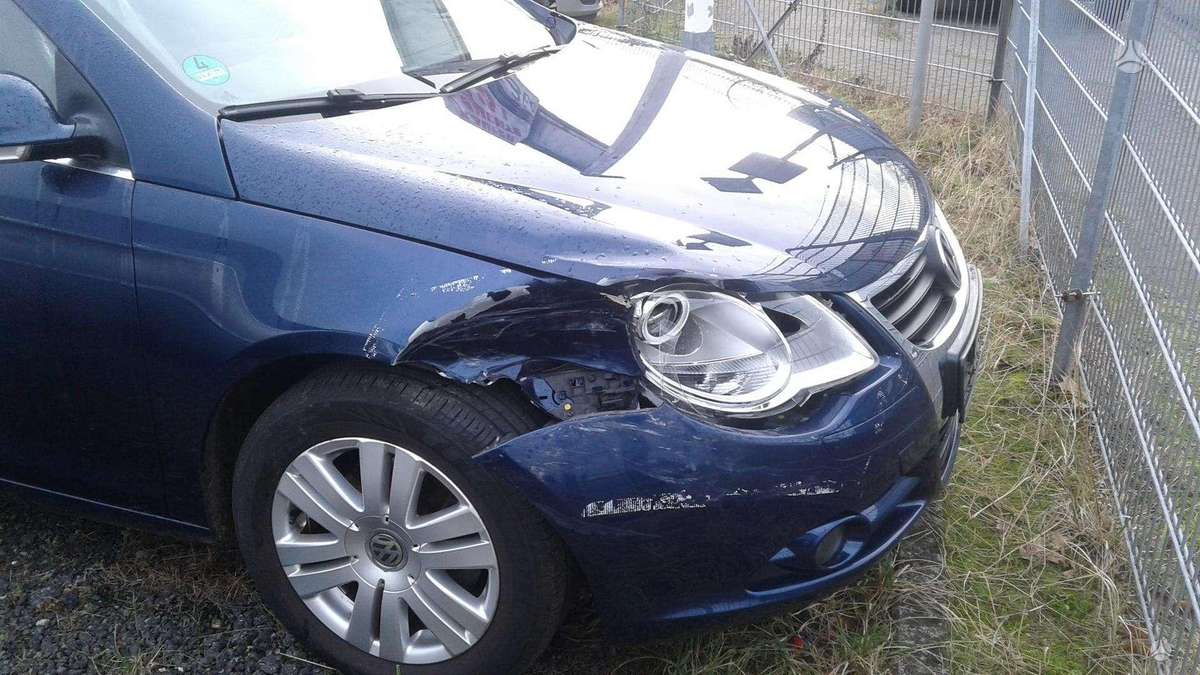 Volkswagen Eos, 1.6 l., convertible