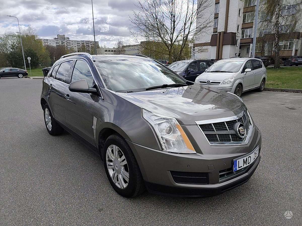 Cadillac SRX, 3.0 l., off-road / crossover