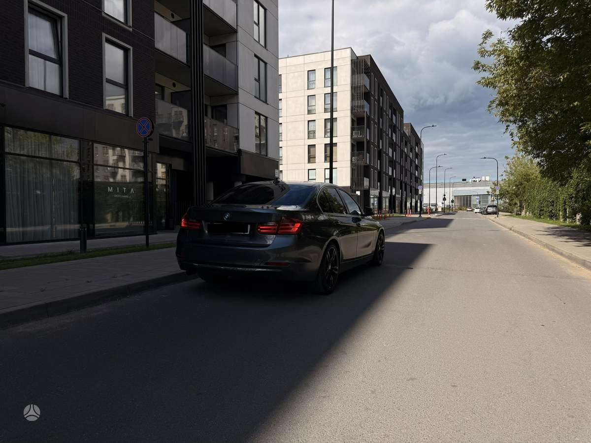 BMW 320, 2.0 l., Седан