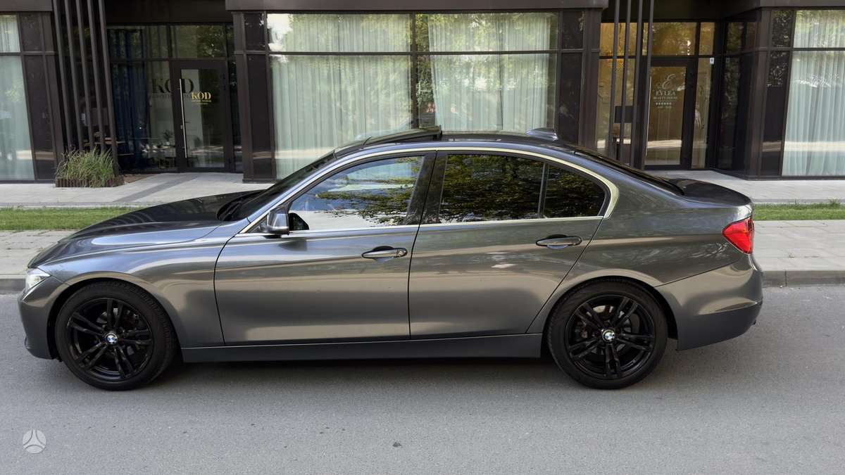 BMW 320, 2.0 l., Седан