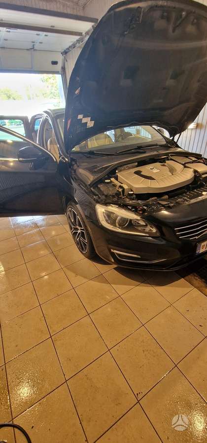 Volvo V60, 2.4 l., Универсал