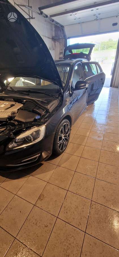 Volvo V60, 2.4 l., Универсал