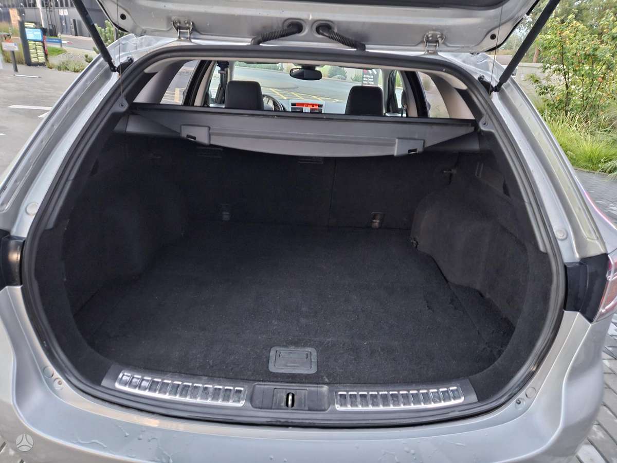 Mazda 6, 2.2 l., Хэтчбек