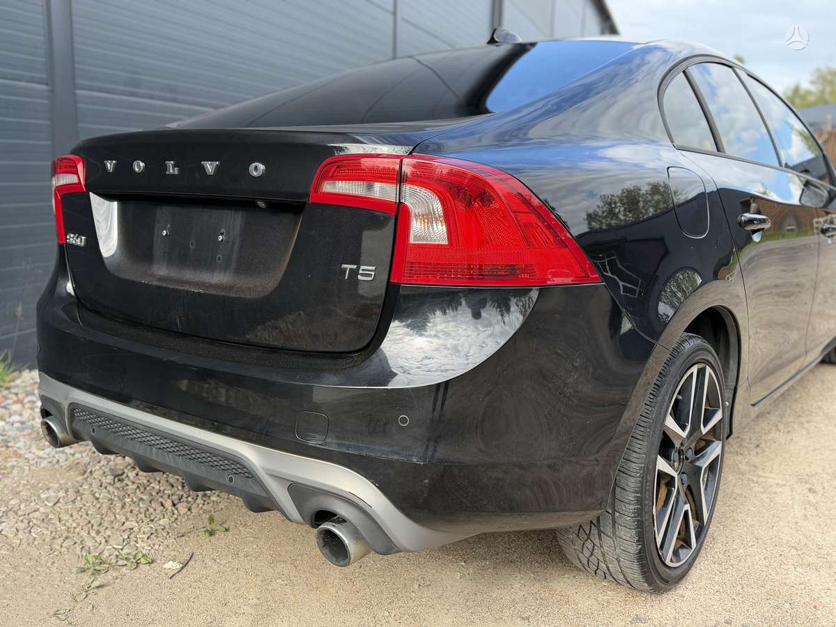 Volvo S60, 2.0 l., Седан