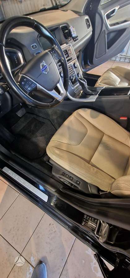 Volvo V60, 2.4 l., Универсал