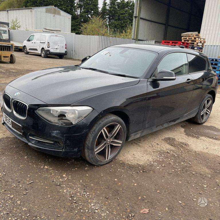 BMW 1 serija