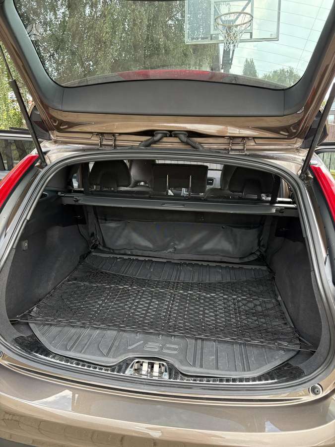 Volvo V60 Cross Country - 8