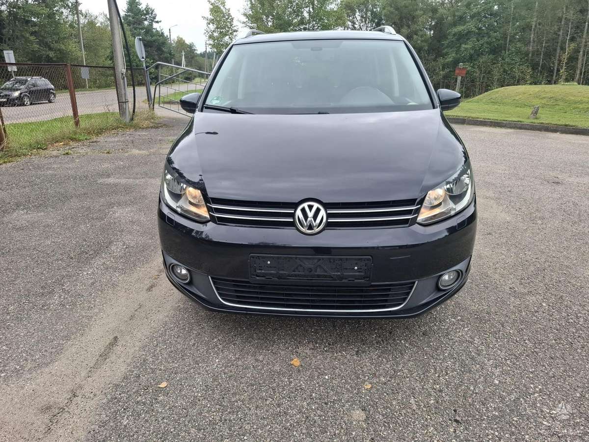 Volkswagen Touran - 3