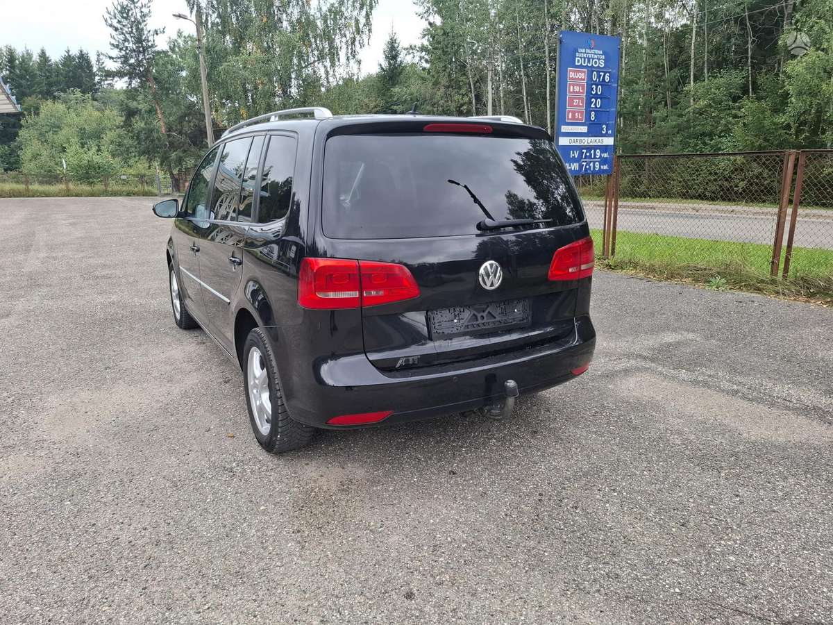 Volkswagen Touran - 7