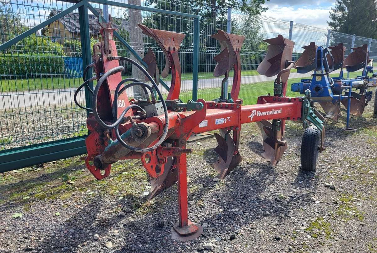 Kverneland 3x3 E160-8-40cm, ploughs