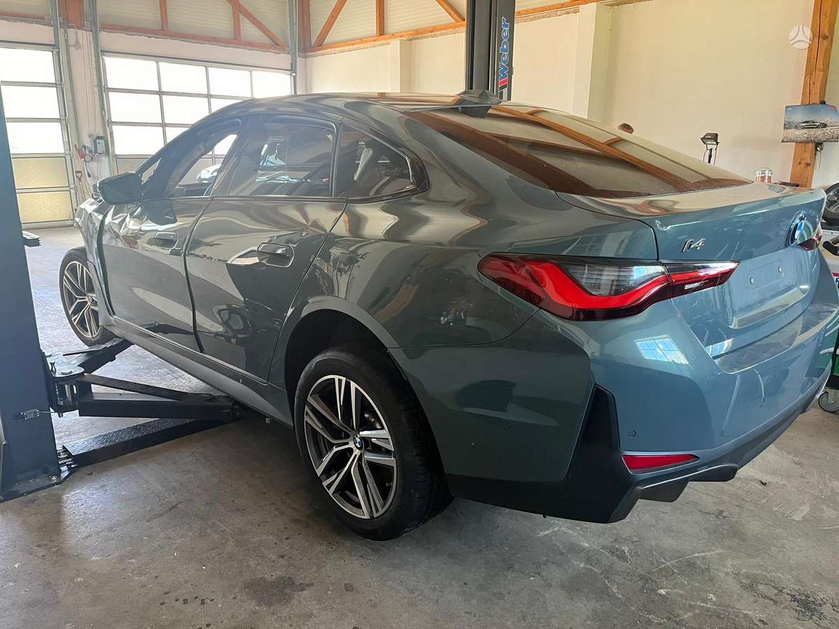 BMW i4, hečbekas