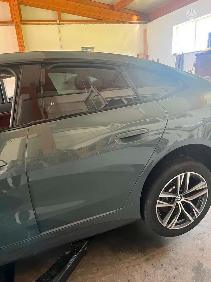 BMW i4, hečbekas